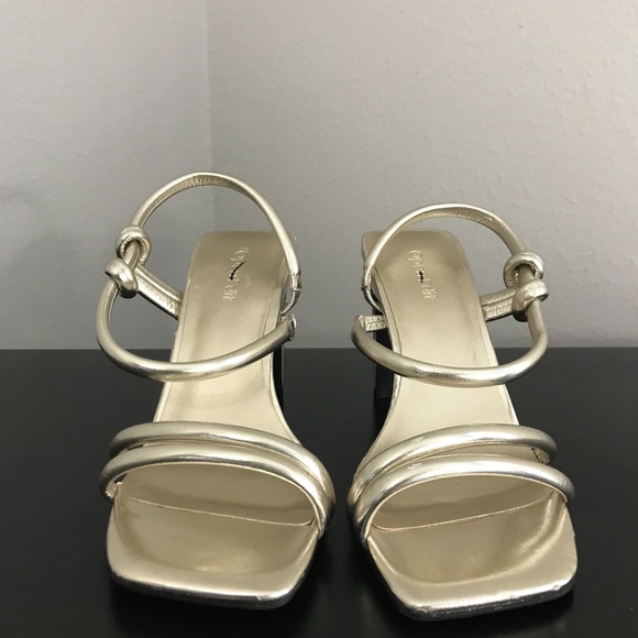 Open Edit Ronnie Slingback - Picture 3 of 11